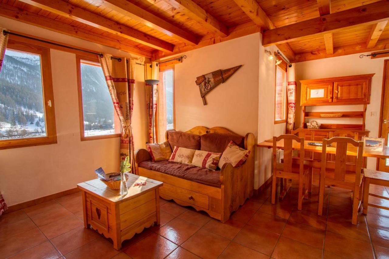 Chalet Le Melezin Hameau Des Chazals Nevache Hautes Alpes Экстерьер фото